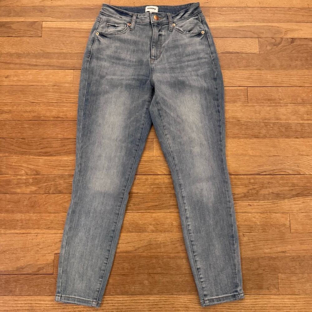 Sonoma Women's High Rise Skinny Jeans - Size 6R
b86
